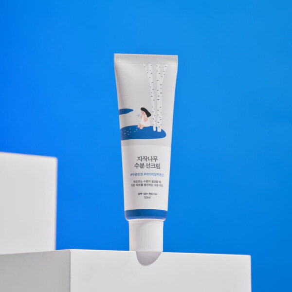 Round Lab Birch Moisturizing Sunscreen SPF 50+, PA++++ - Image 2